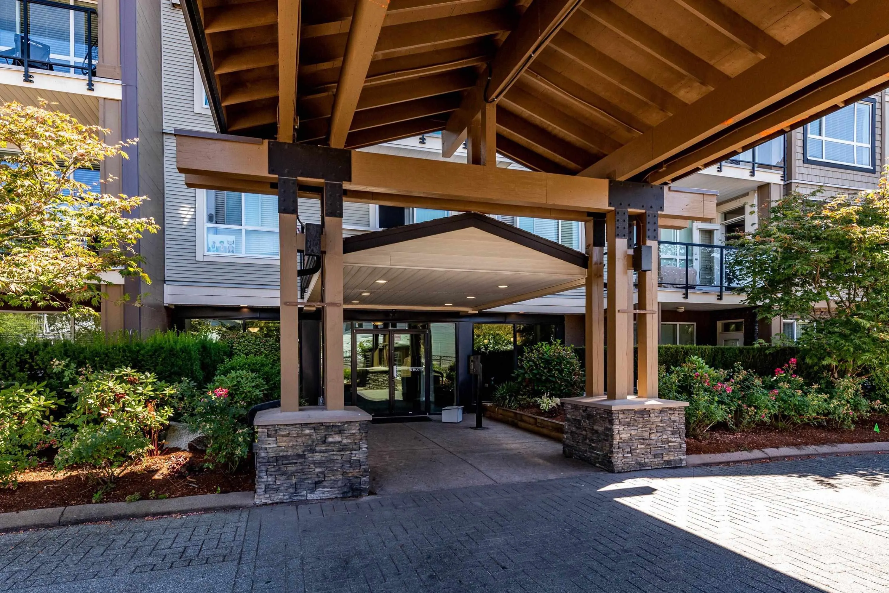 222 32729 Garibaldi Drive