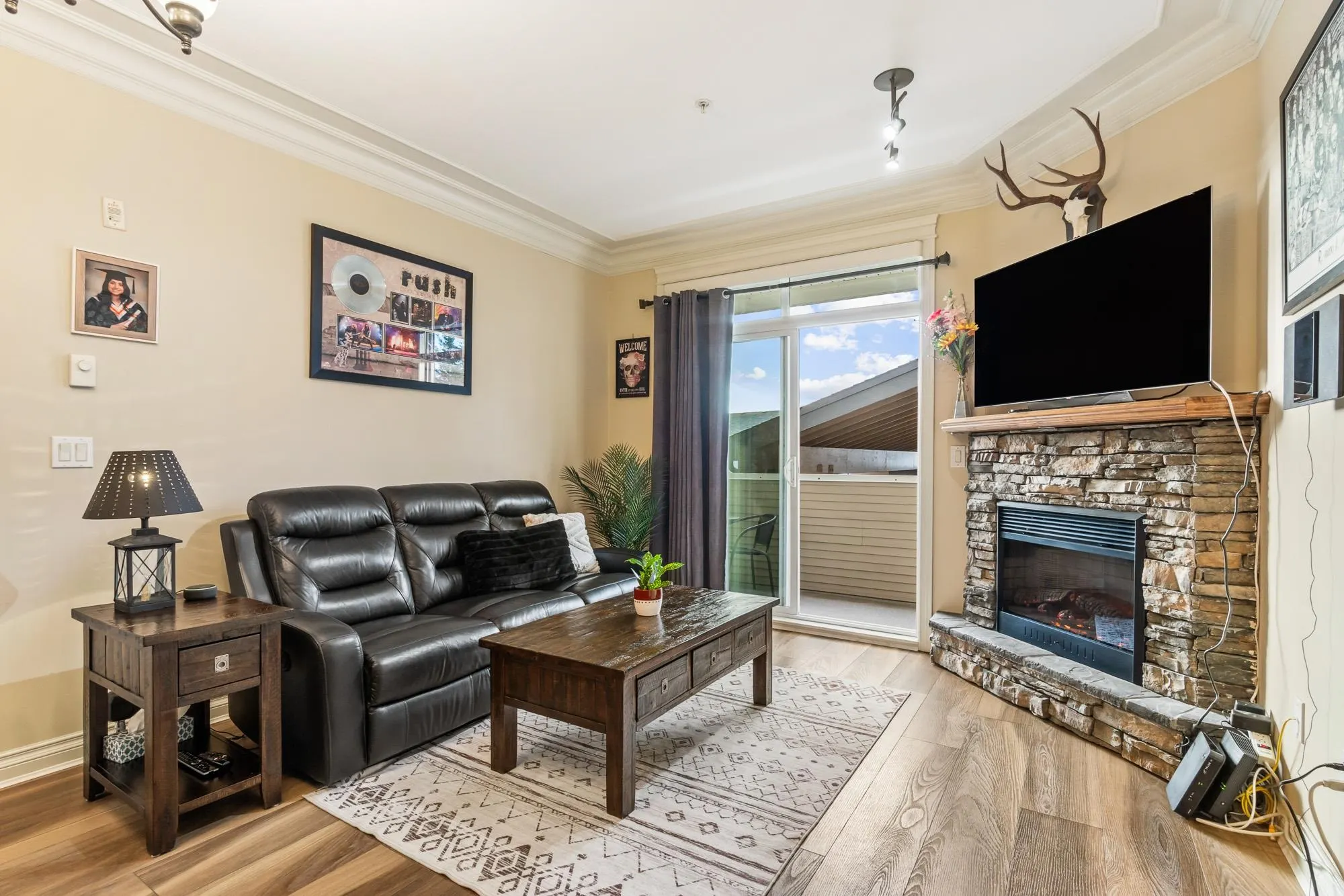 222 32729 Garibaldi Drive