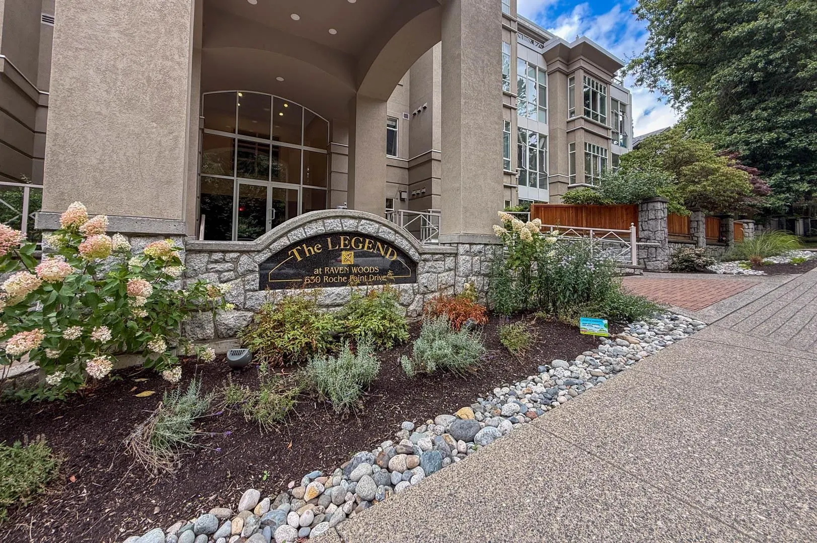 217 630 Roche Point Drive