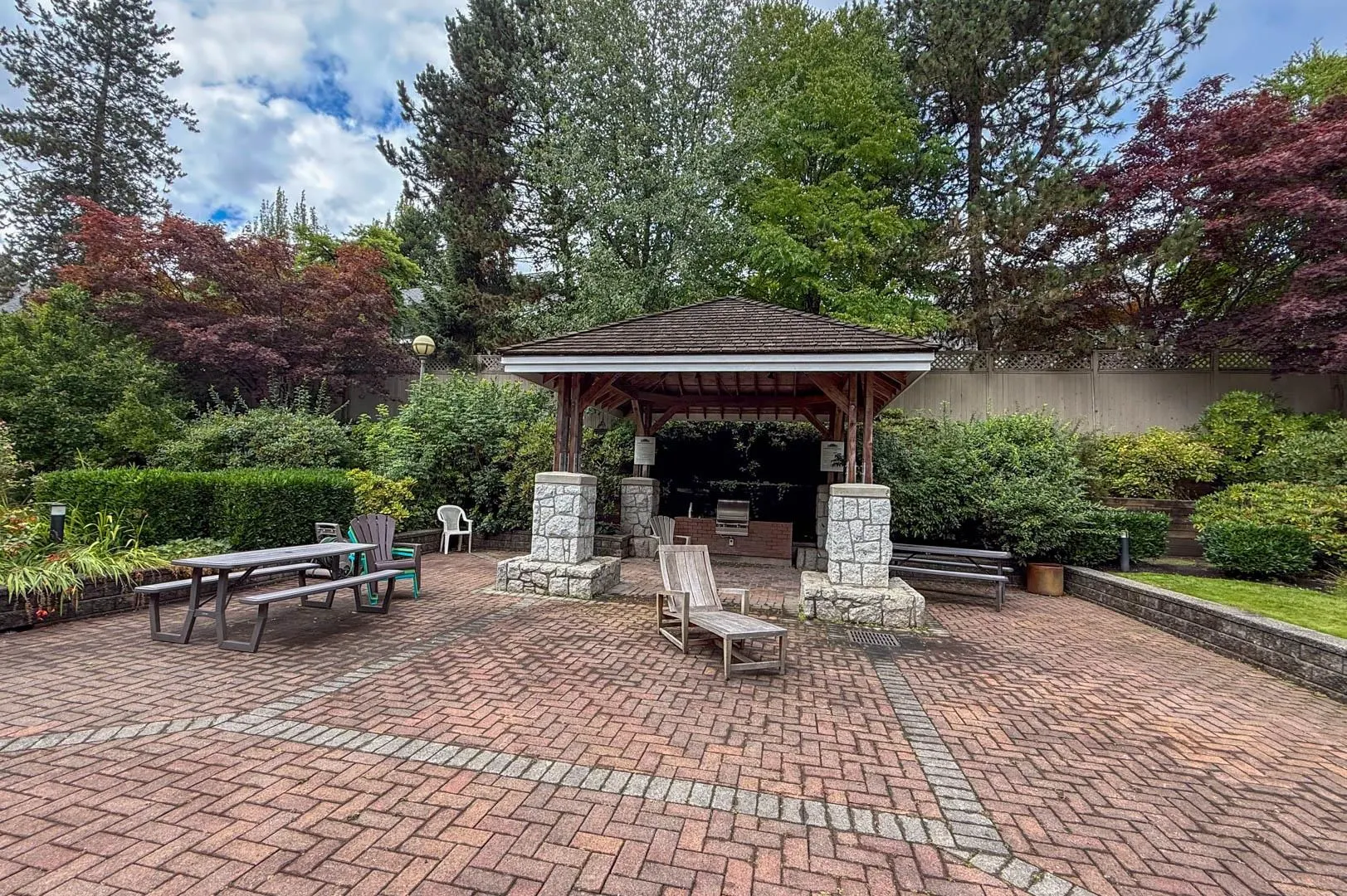 217 630 Roche Point Drive