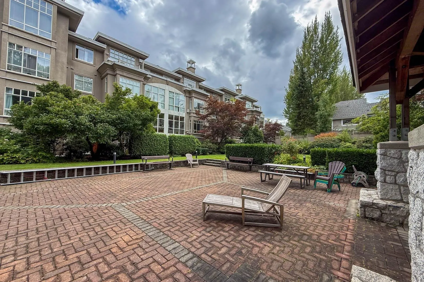 217 630 Roche Point Drive