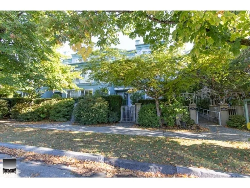 301 250 4th Street West Street