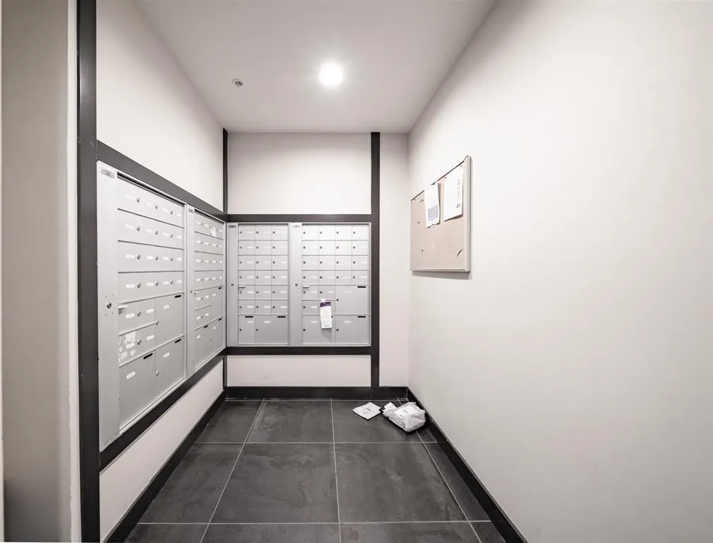 B503 20834 80 Avenue