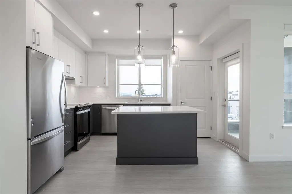 B503 20834 80 Avenue