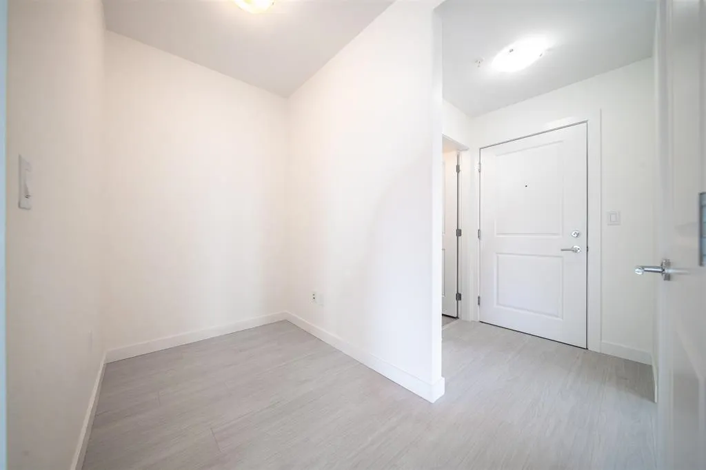 B503 20834 80 Avenue