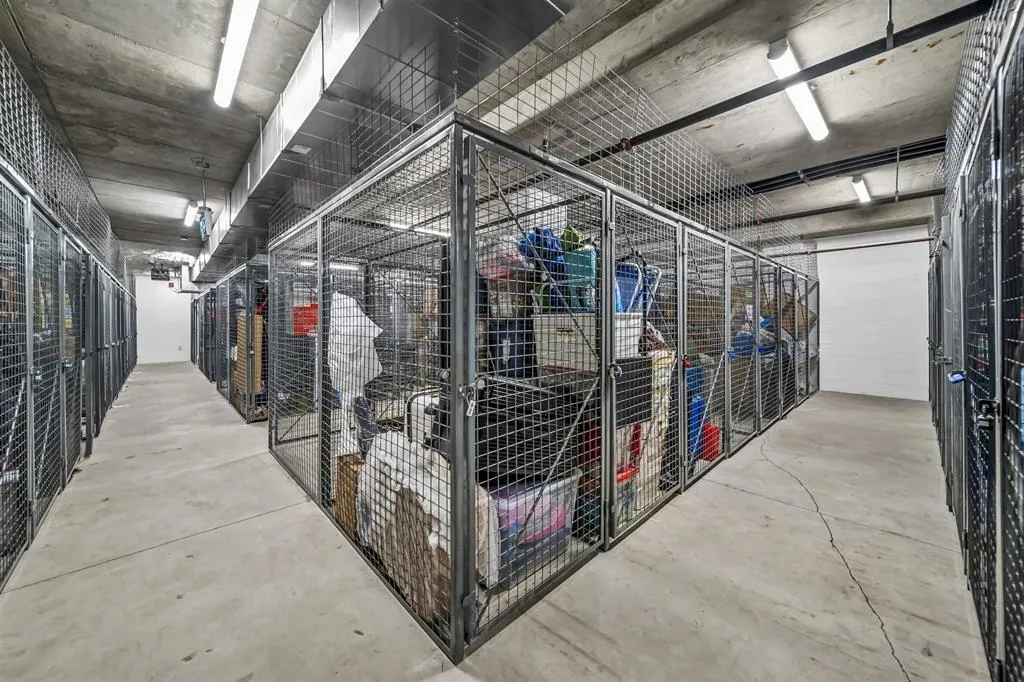 B503 20834 80 Avenue