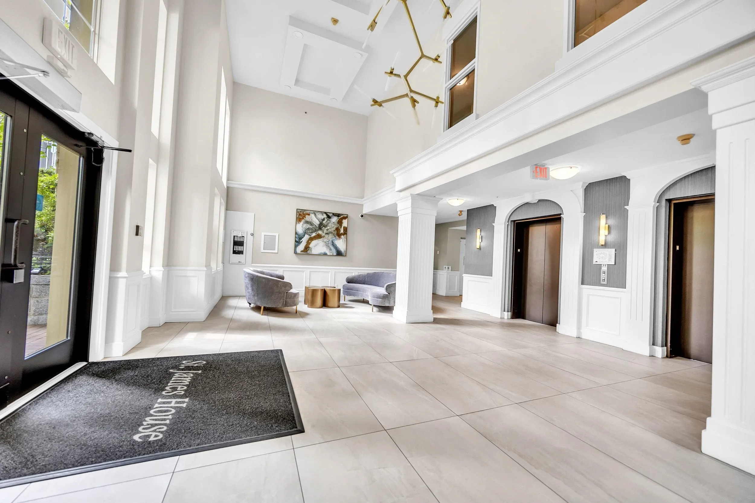 422 5835 Hampton Place