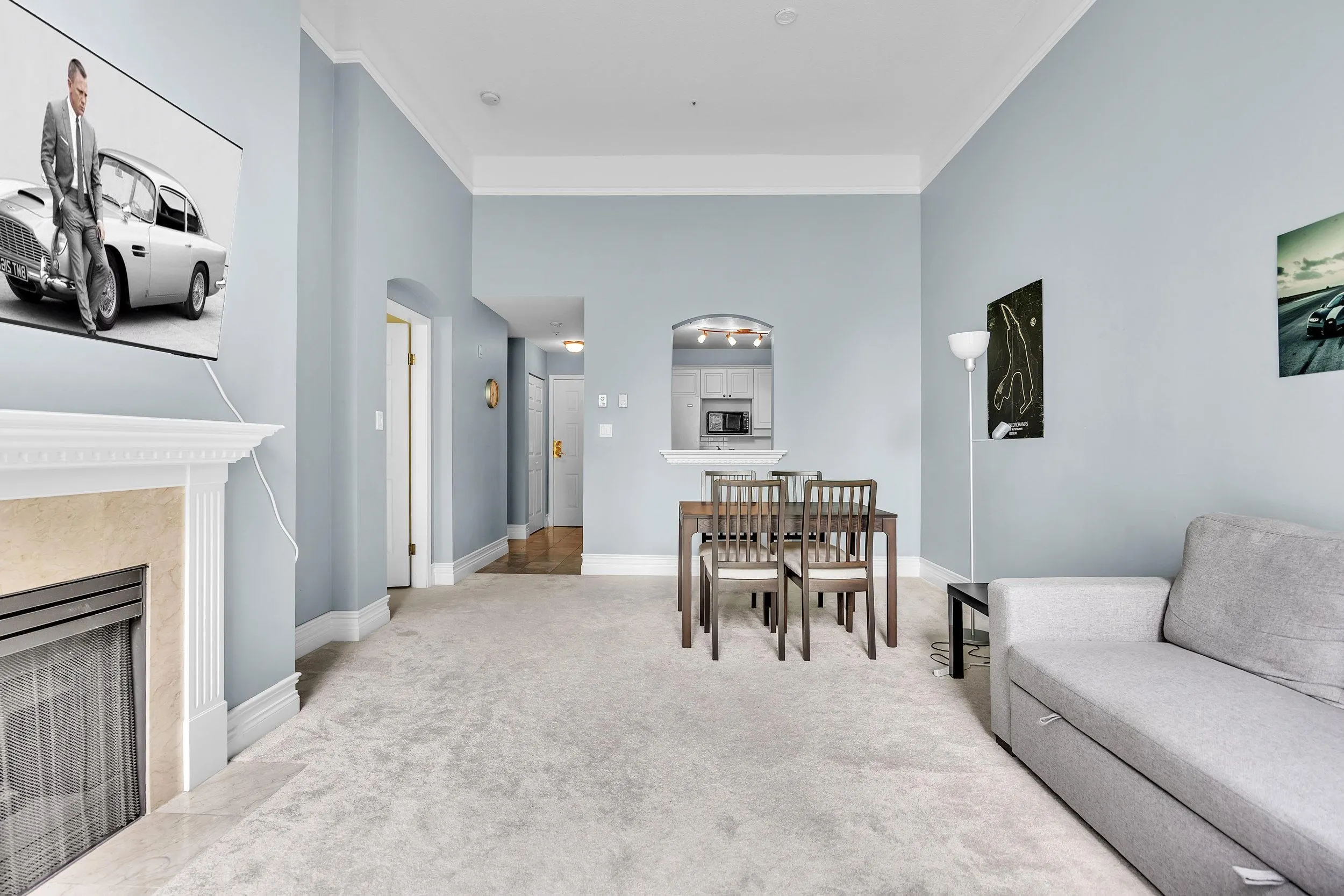 422 5835 Hampton Place