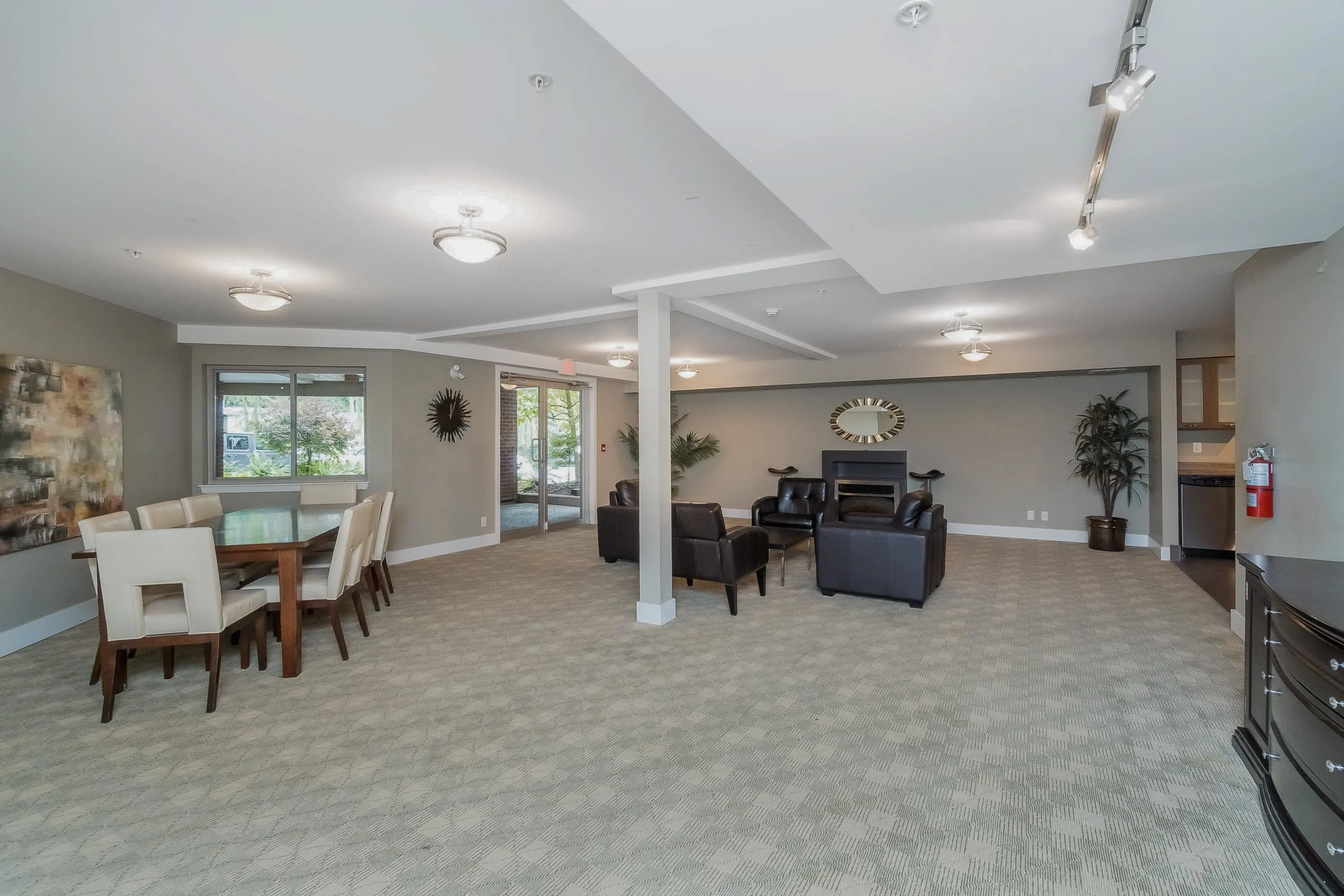 316 2233 Mckenzie Road