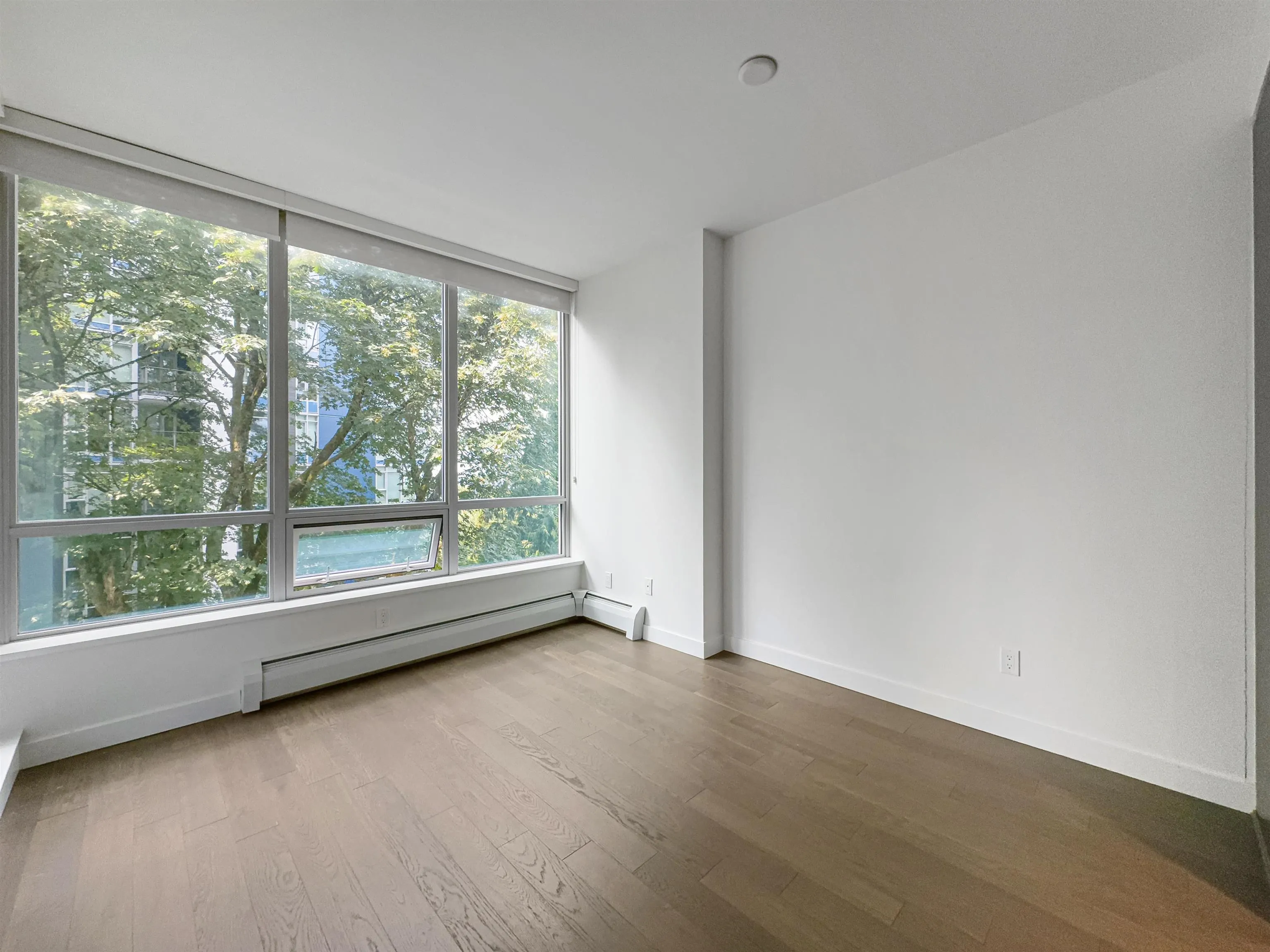 5xx 9060 University Crescent