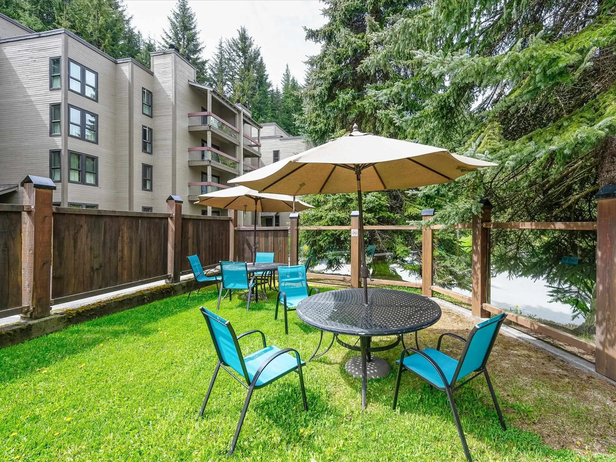 413 4200 Whistler Way