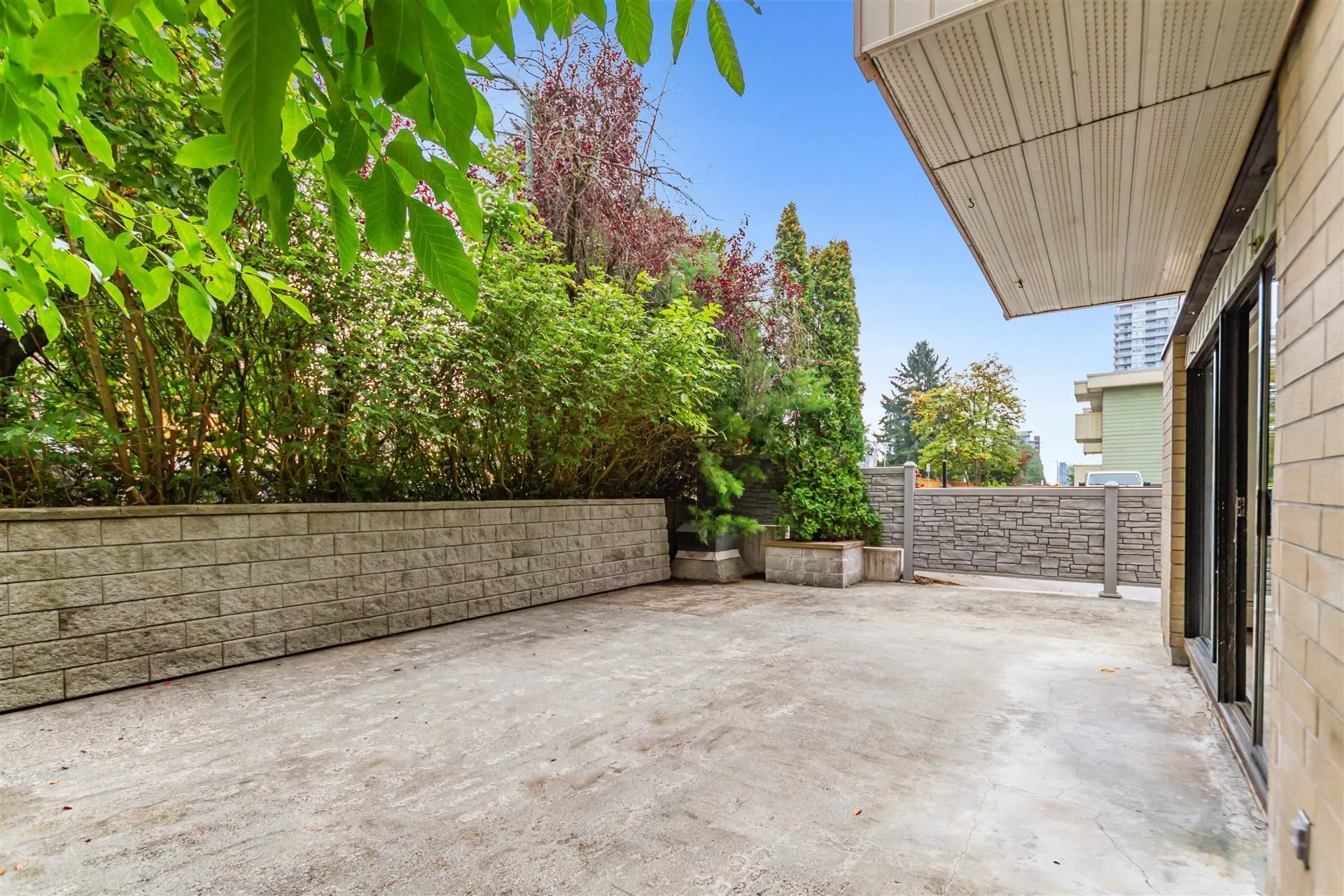 112 590 Whiting Way