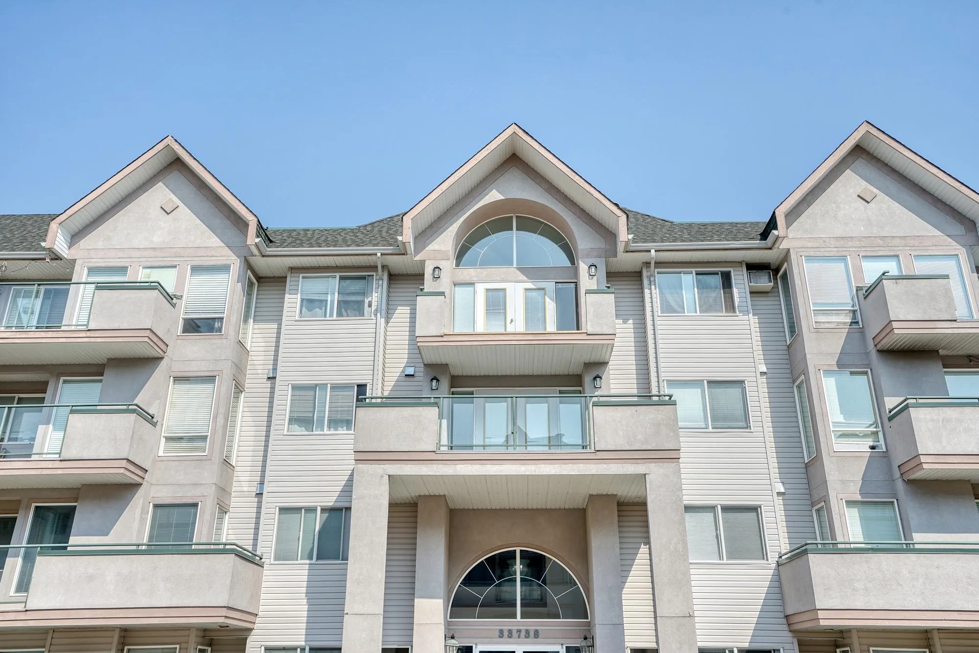 414 33738 King Road