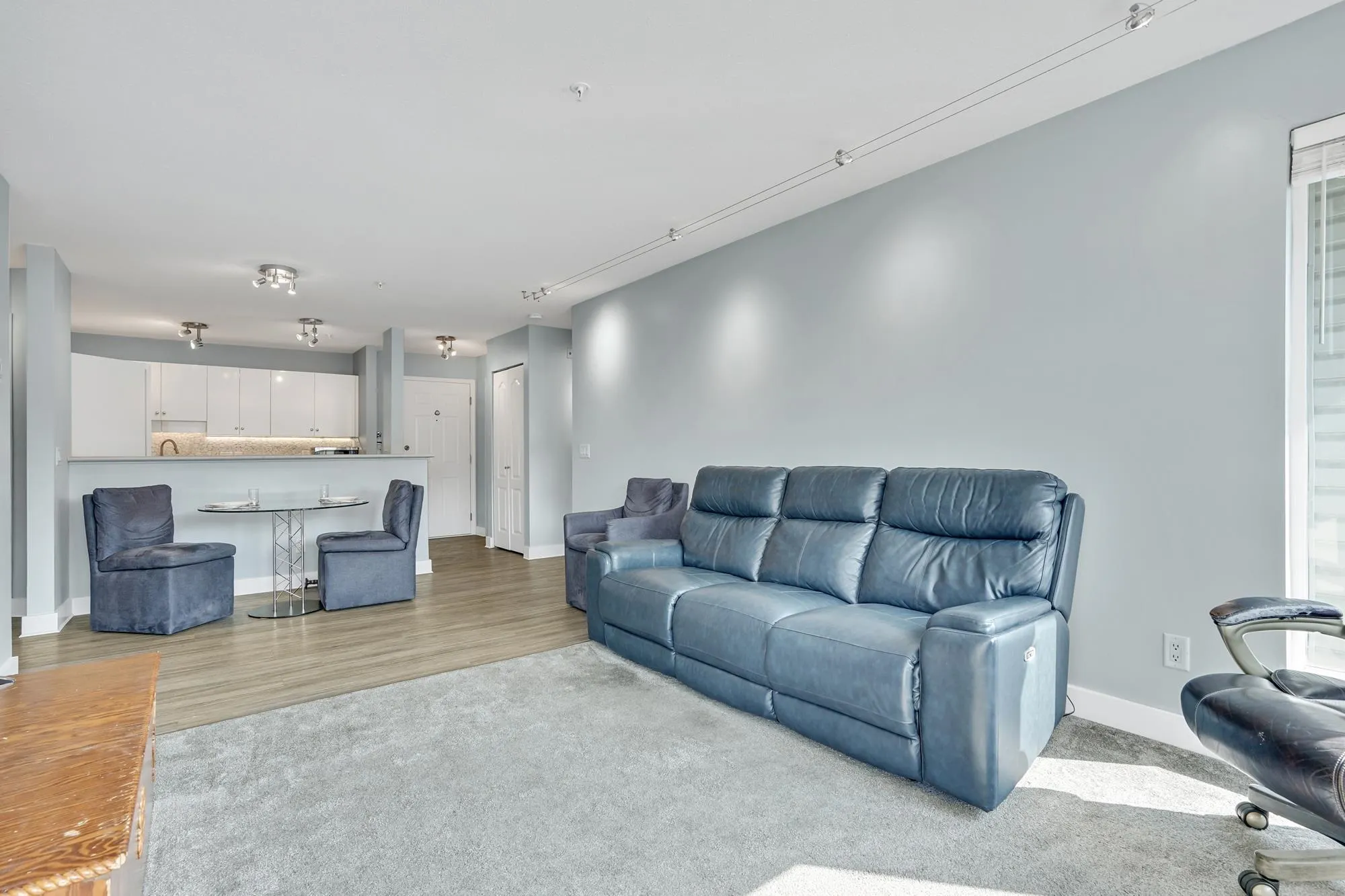 414 33738 King Road