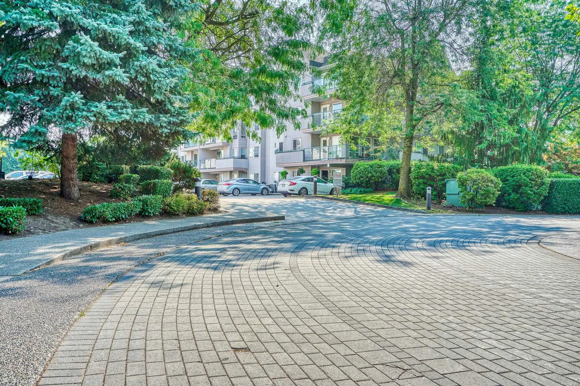 414 33738 King Road