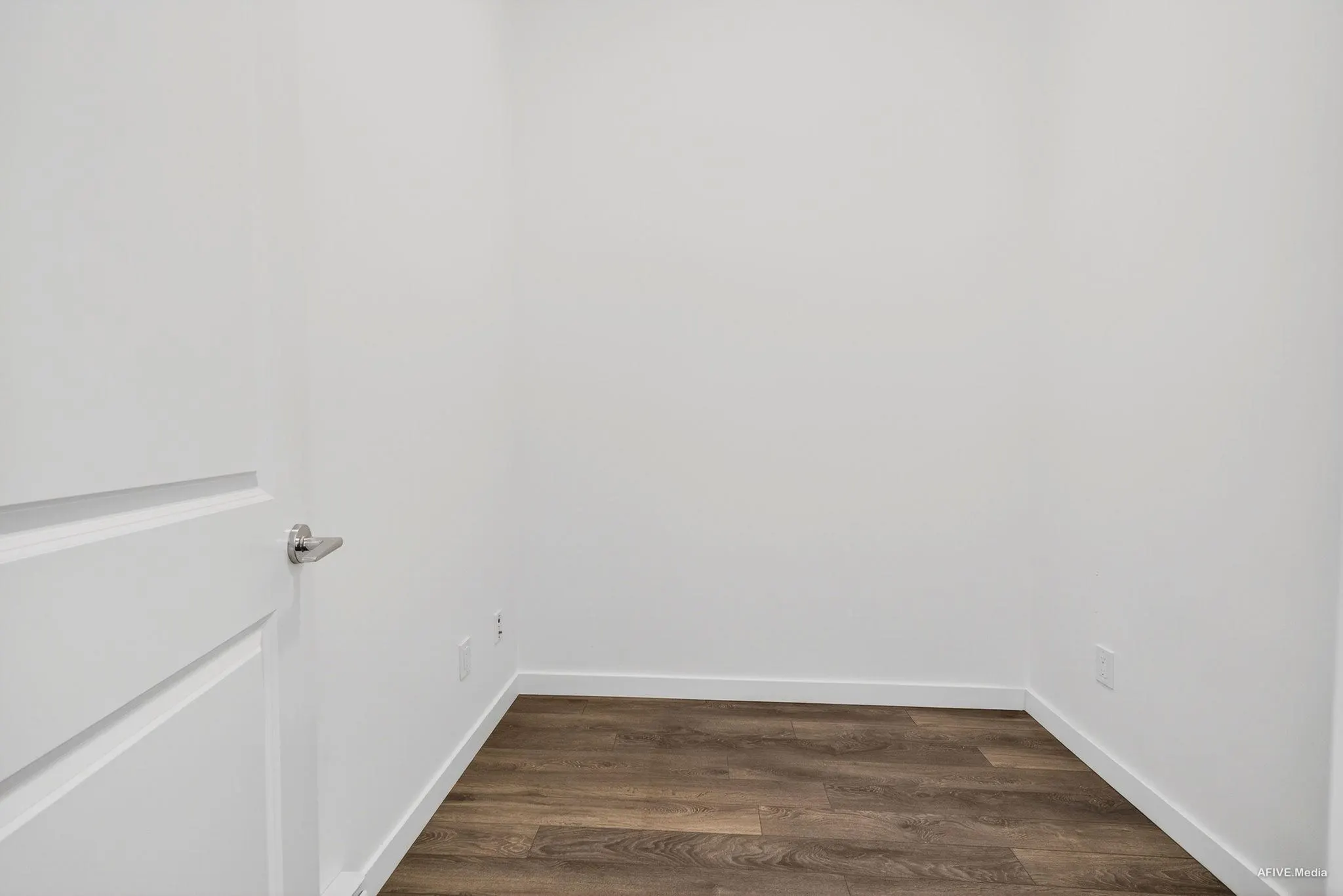 502 15835 85 Avenue