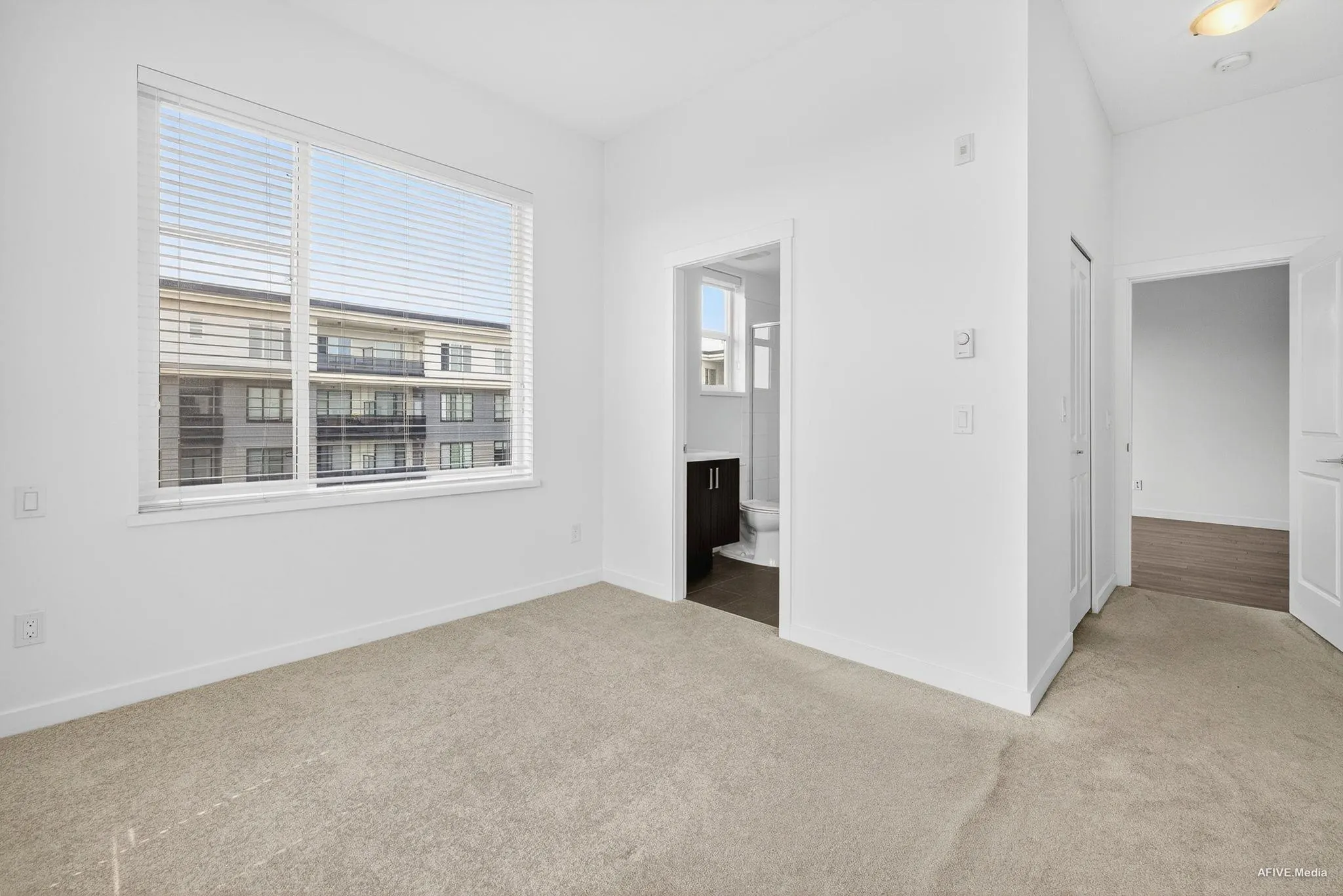 502 15835 85 Avenue