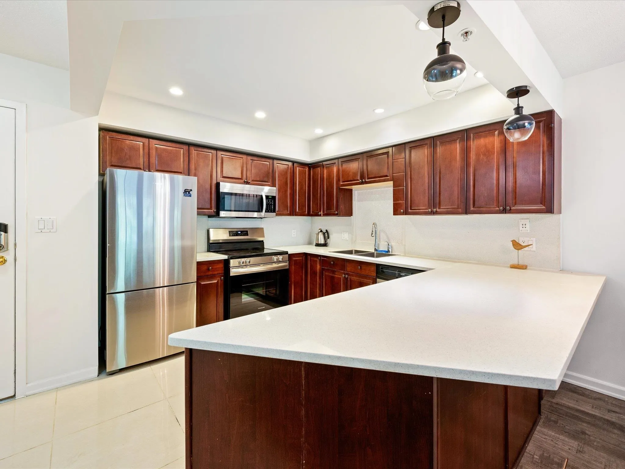201 4821 Spearhead Drive