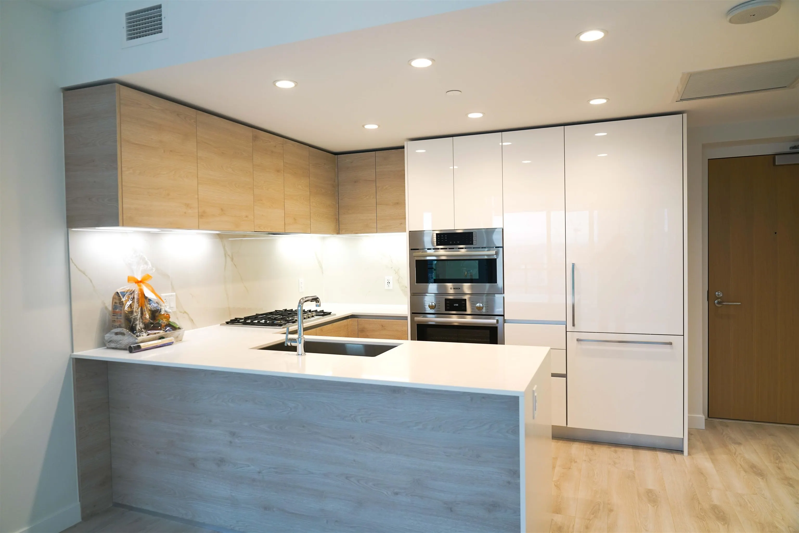 28XX 2085 Skyline Court