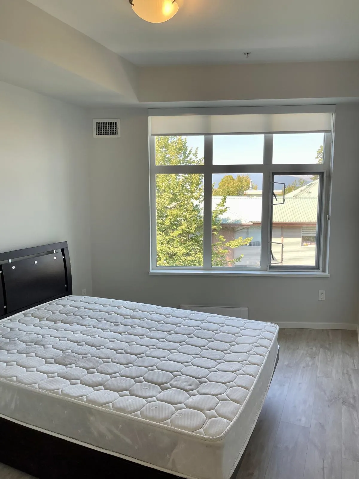 318 6283 Kingsway