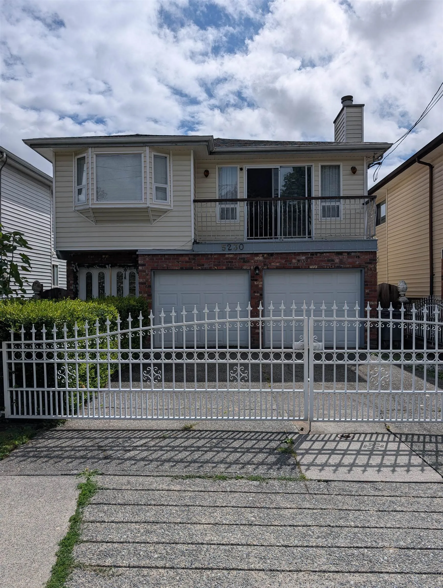 5230 Mckinnon Street