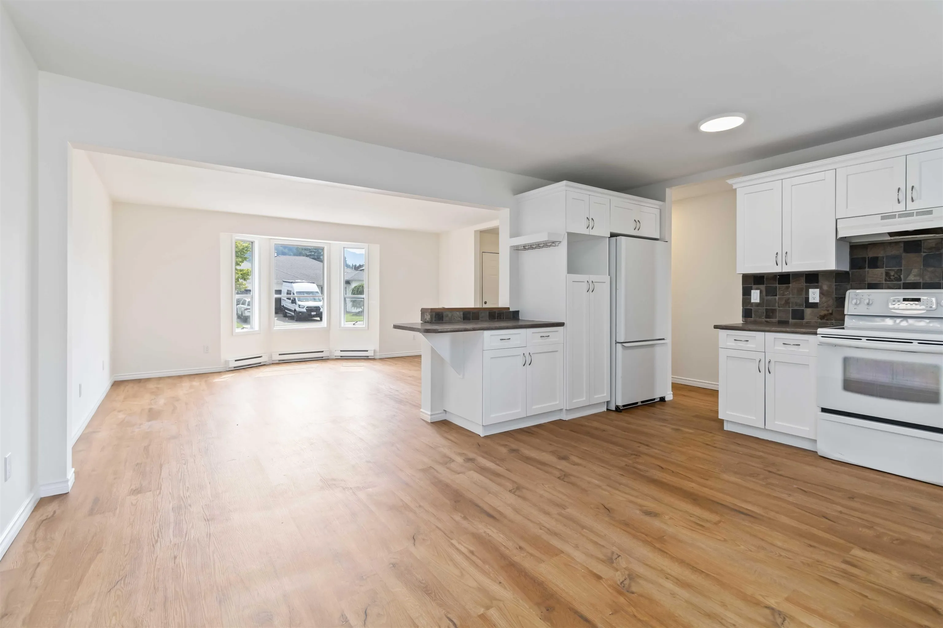 45773 Thomas Road