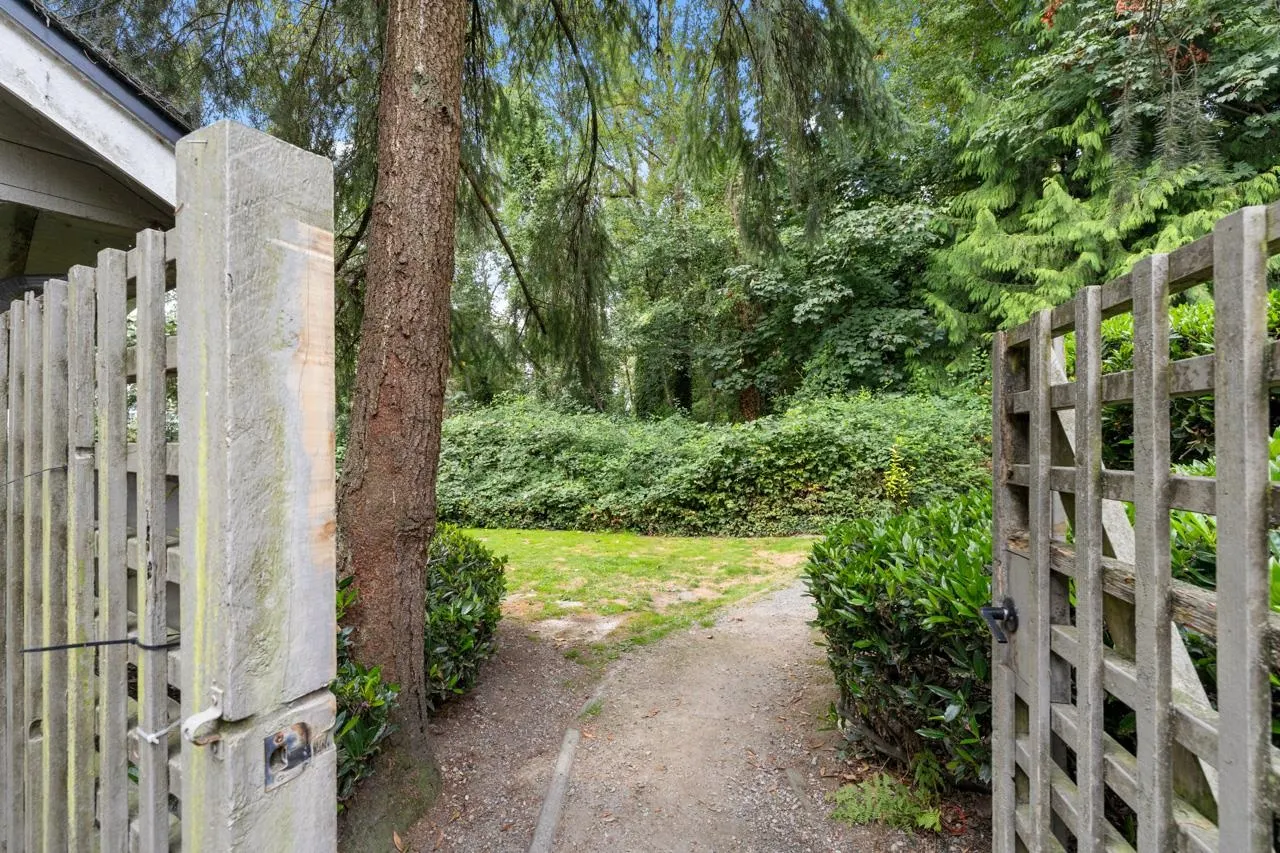 3418 Weymoor Place