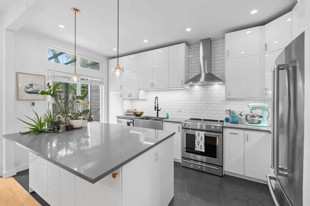 3418 Weymoor Place