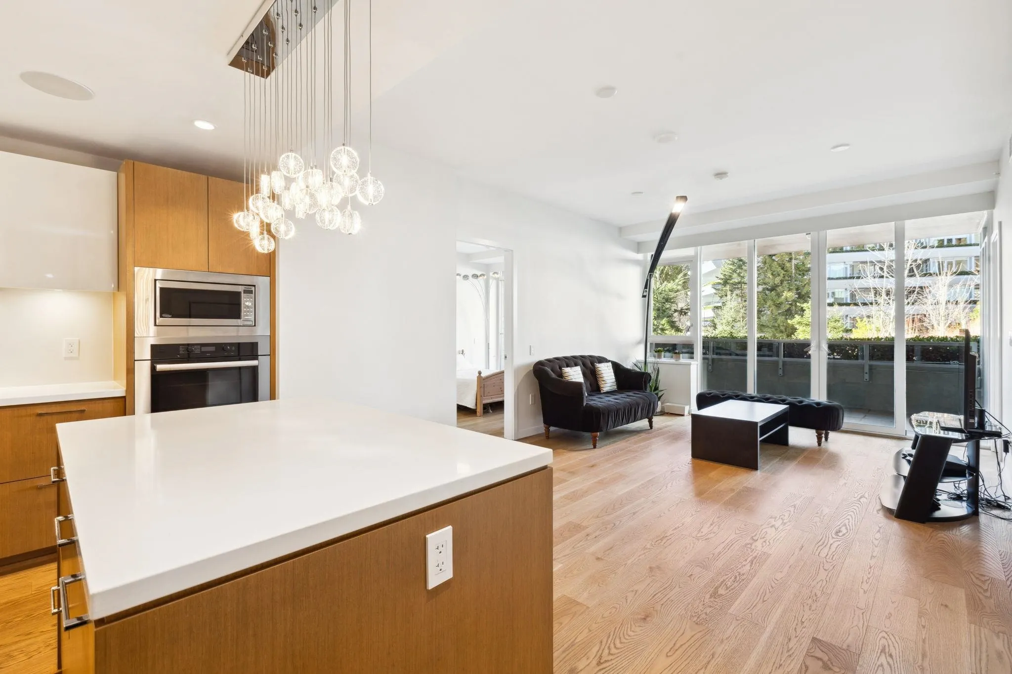 204 788 Arthur Erickson Place