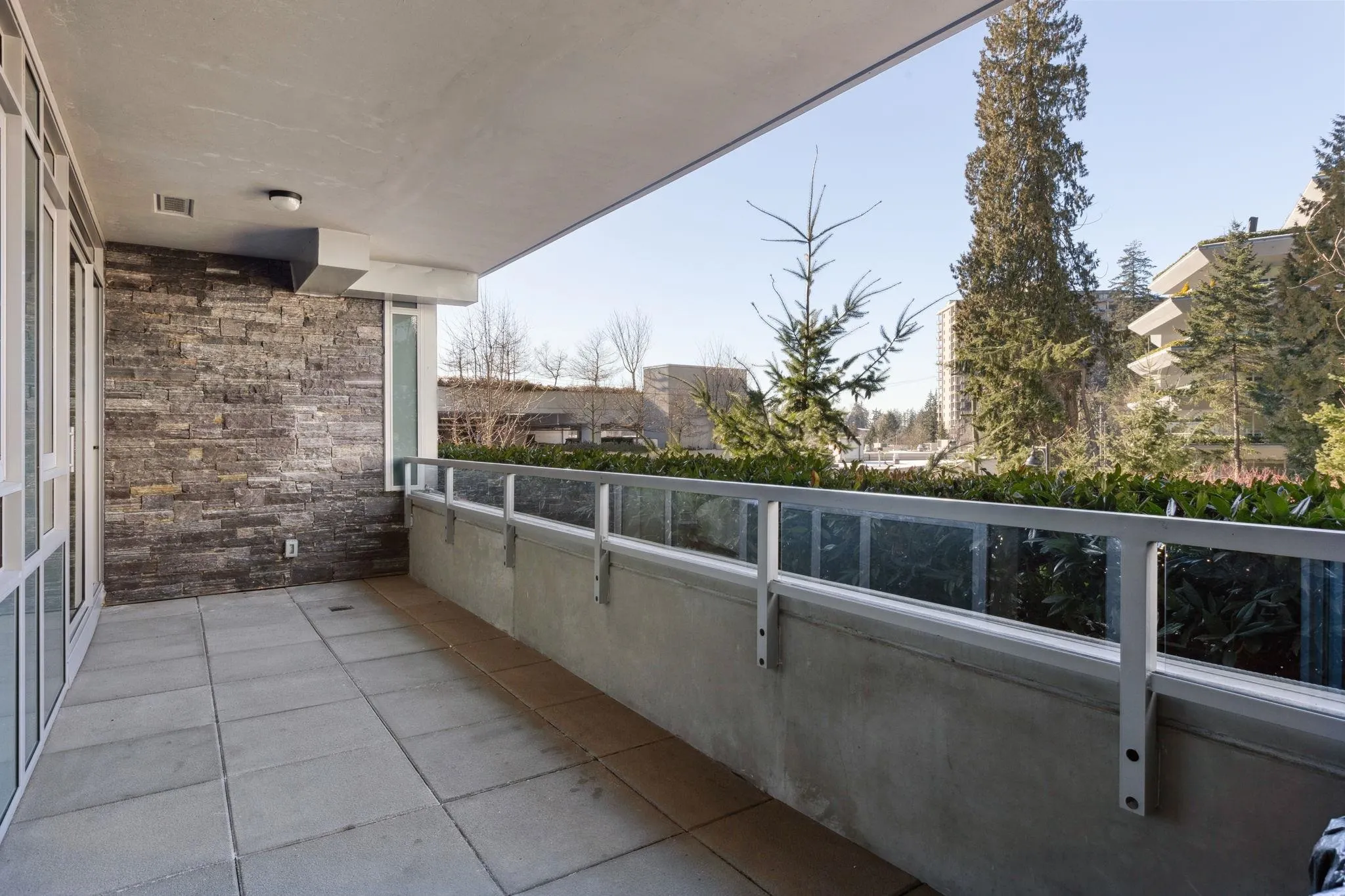 204 788 Arthur Erickson Place