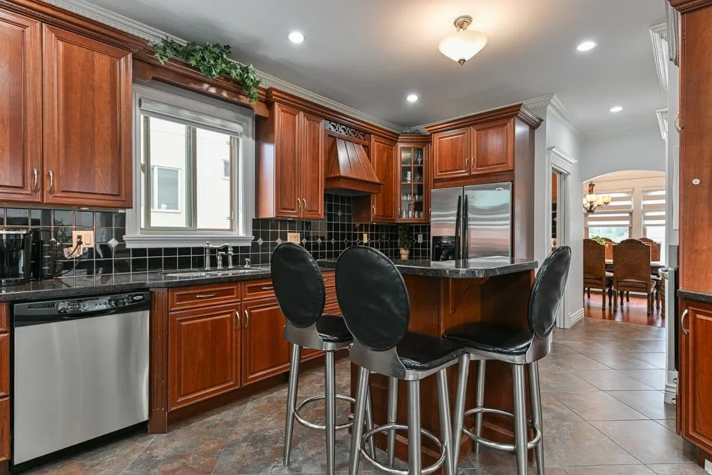 31496 Cougar Court
