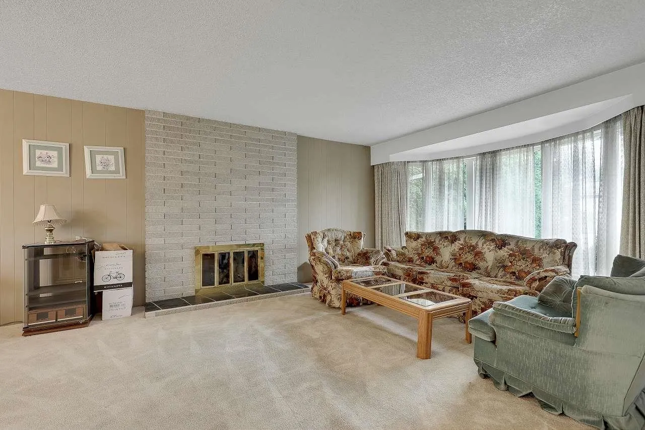 15115 Eagle Place