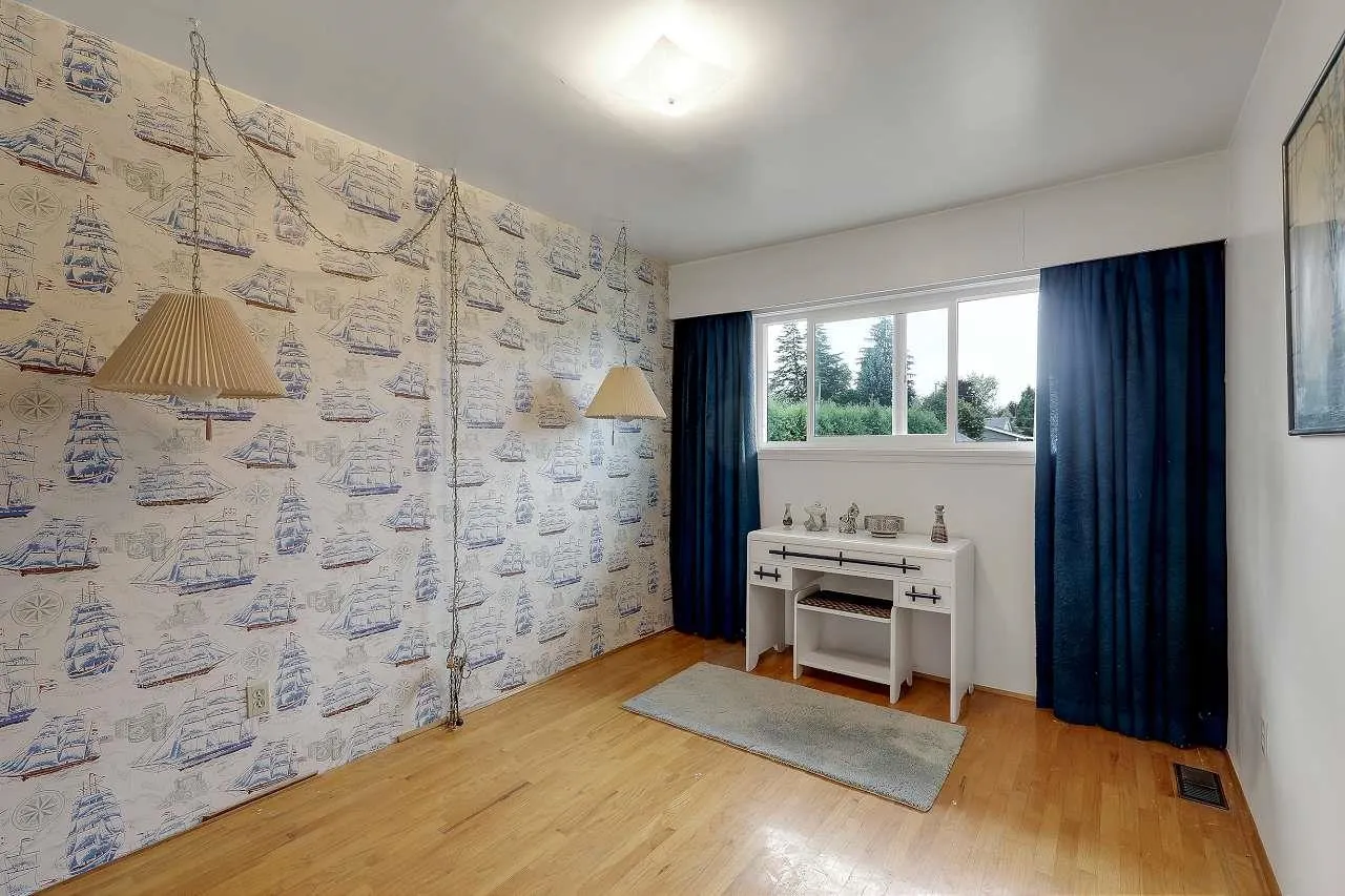 15115 Eagle Place