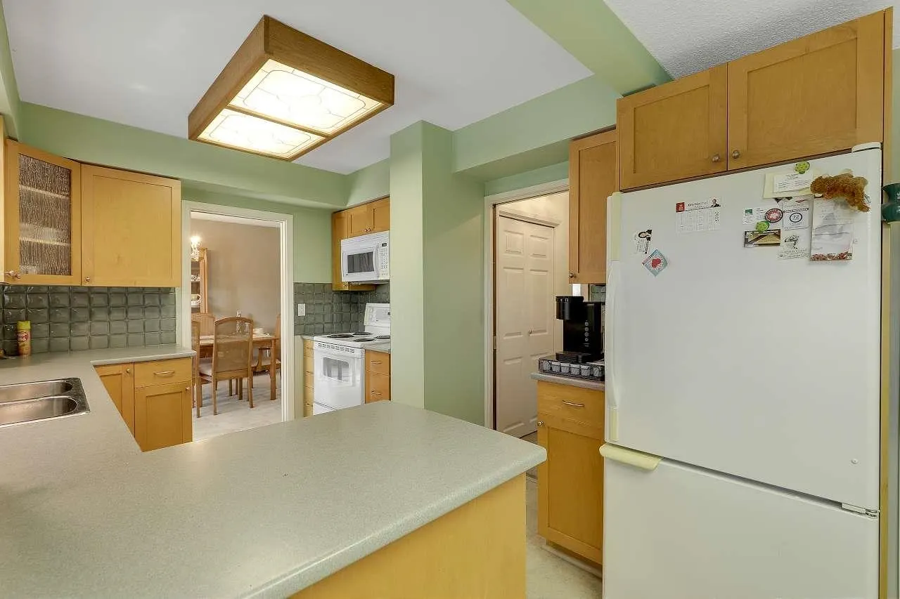 15115 Eagle Place