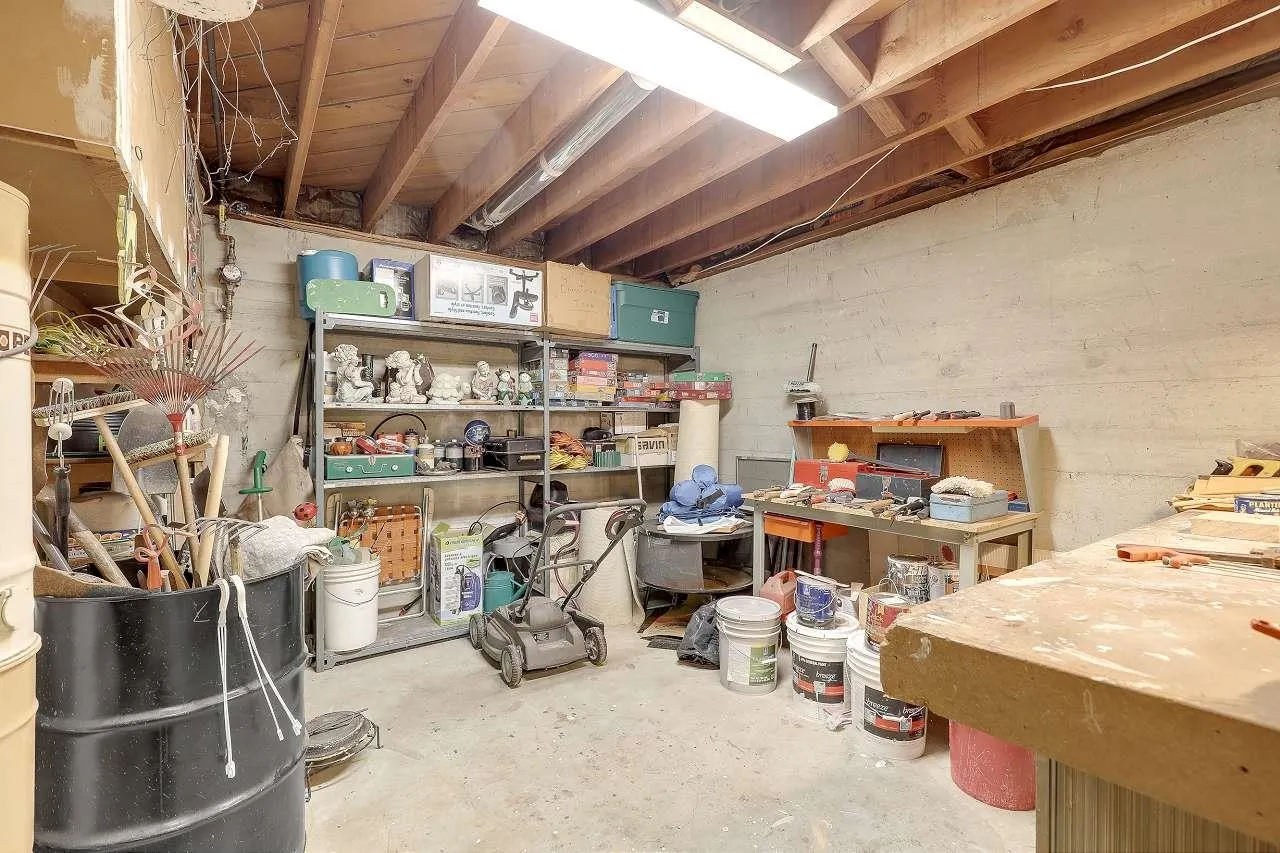 15115 Eagle Place