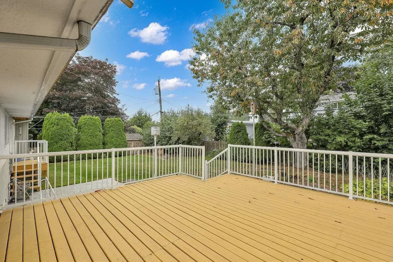 15115 Eagle Place