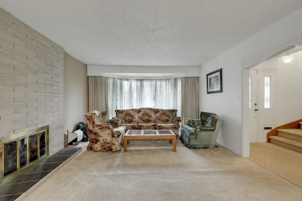 15115 Eagle Place