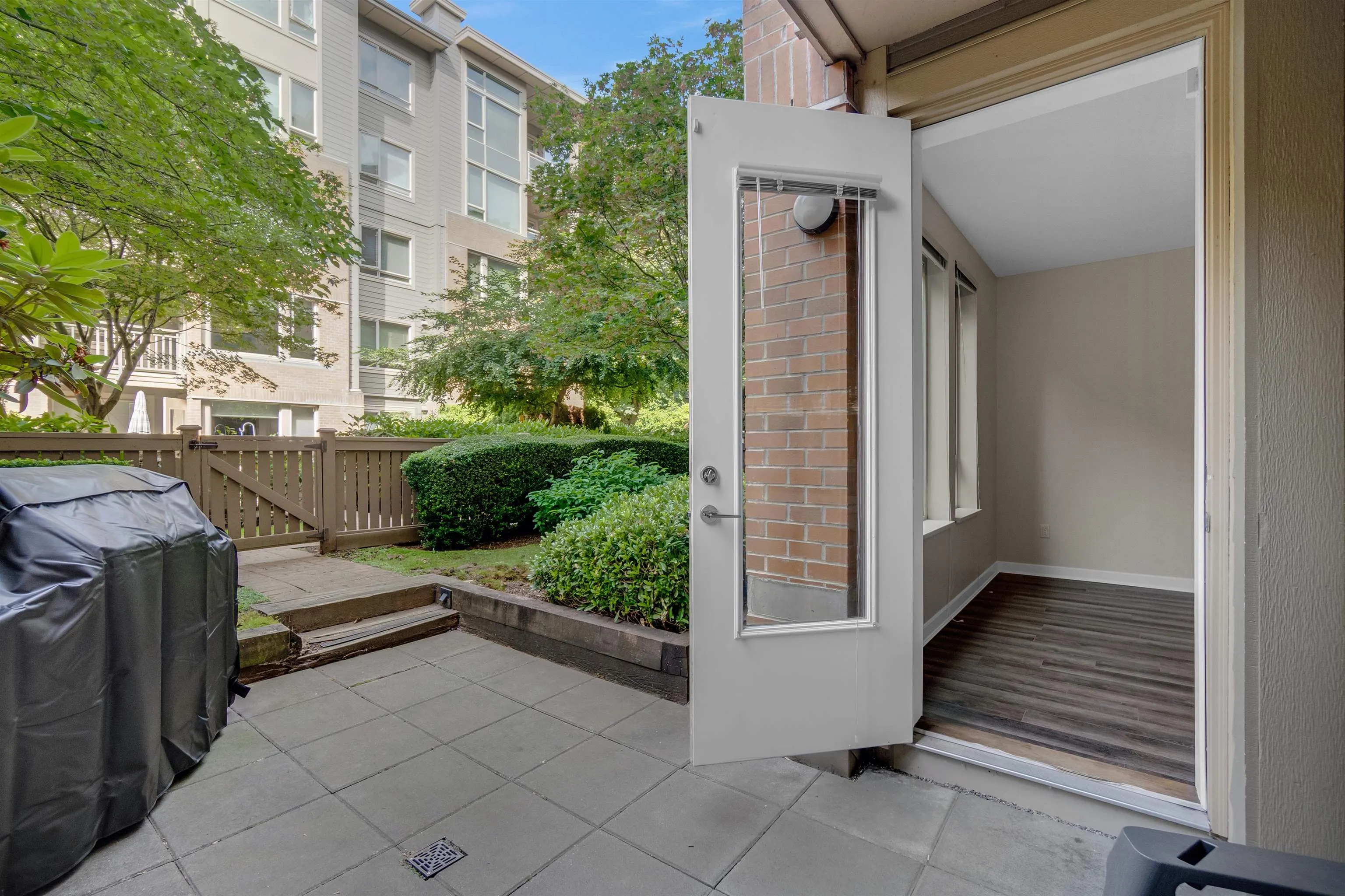 G10 119 W 22nd Street