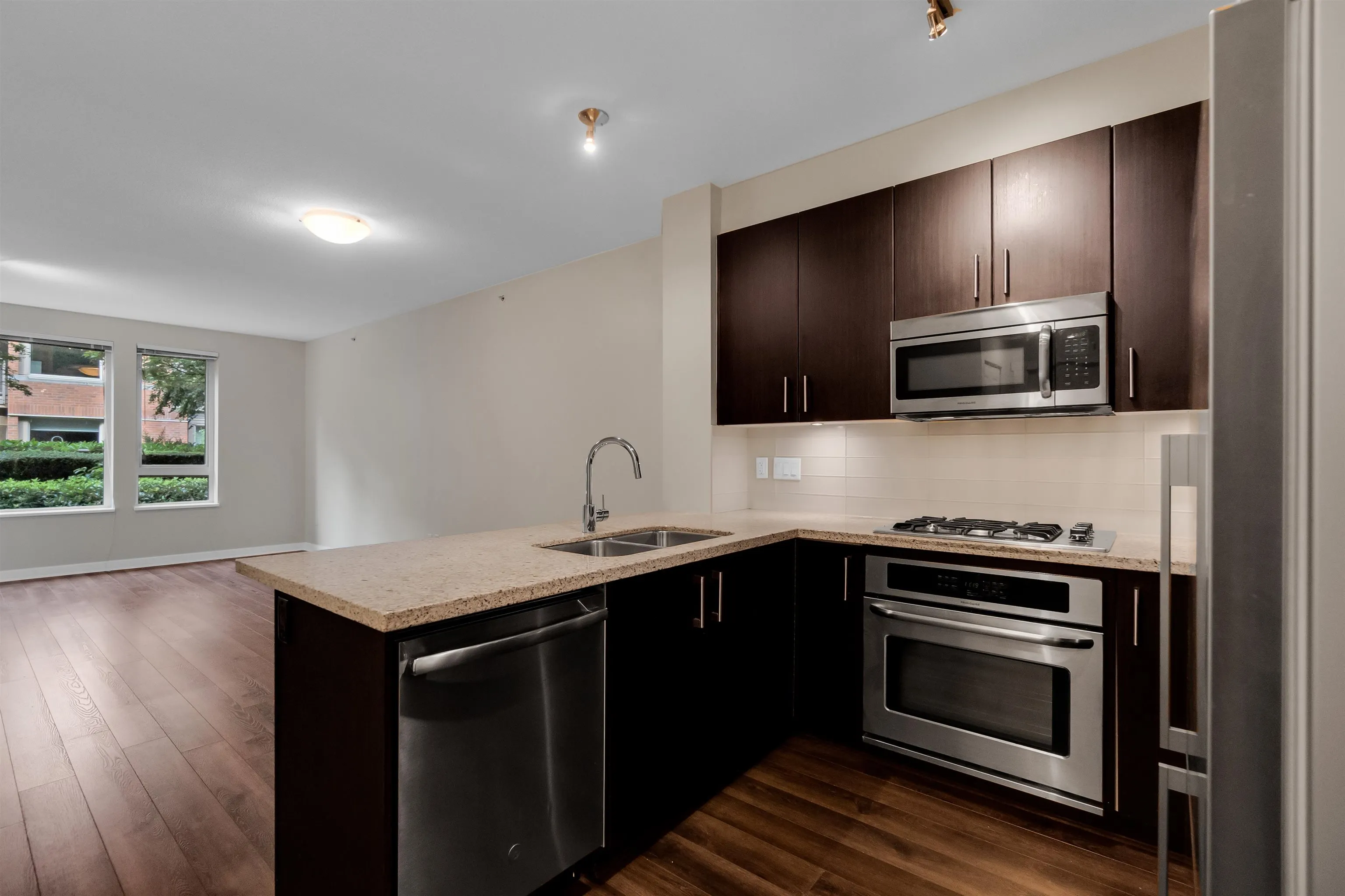 G10 119 W 22nd Street
