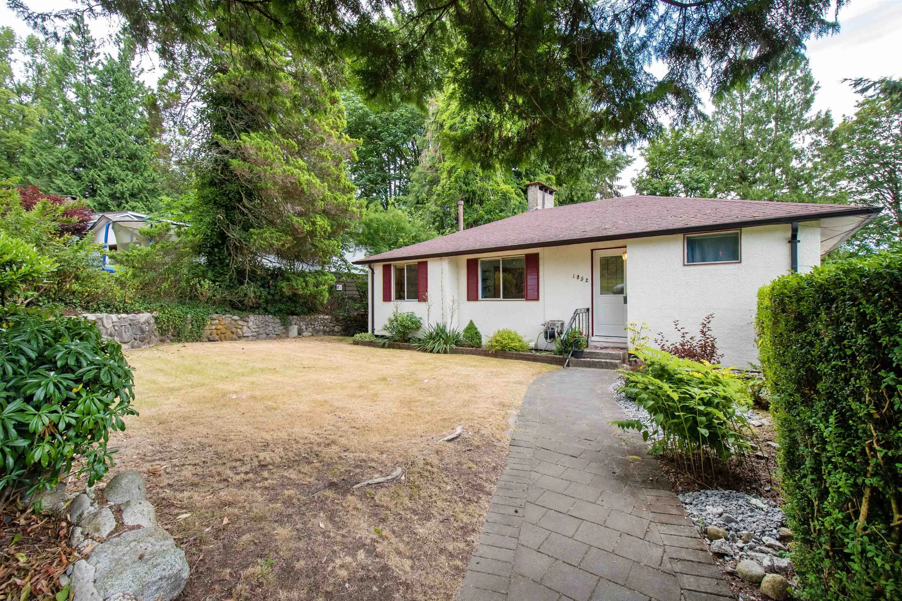 1852 Appin Road