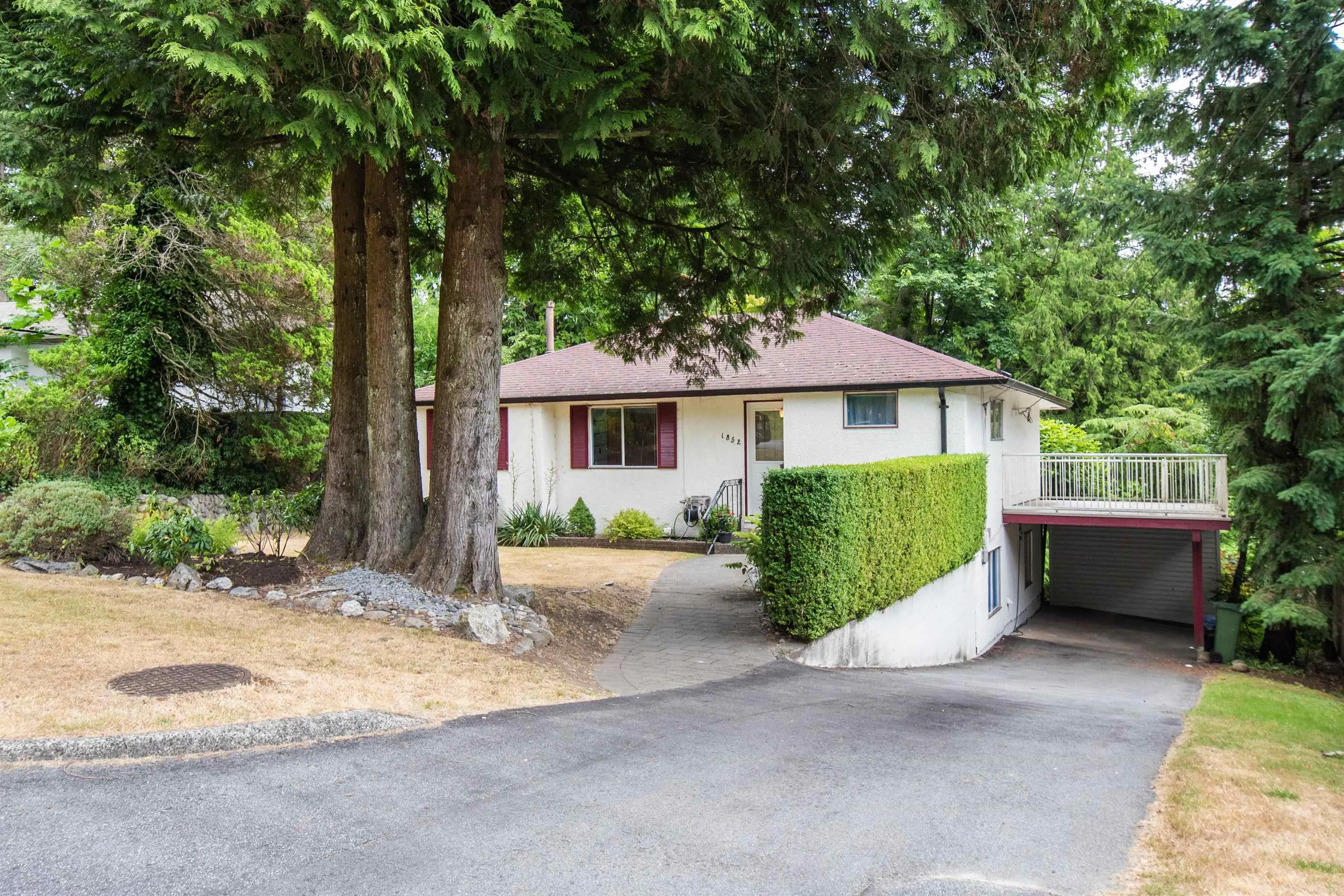 1852 Appin Road