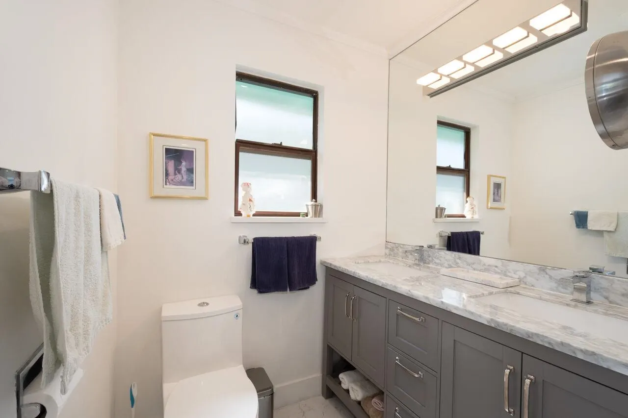 2564 Panorama Drive