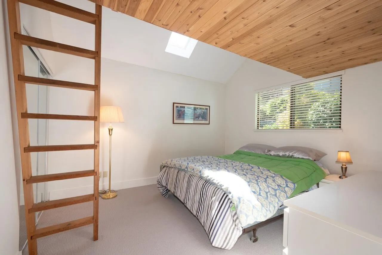 2564 Panorama Drive