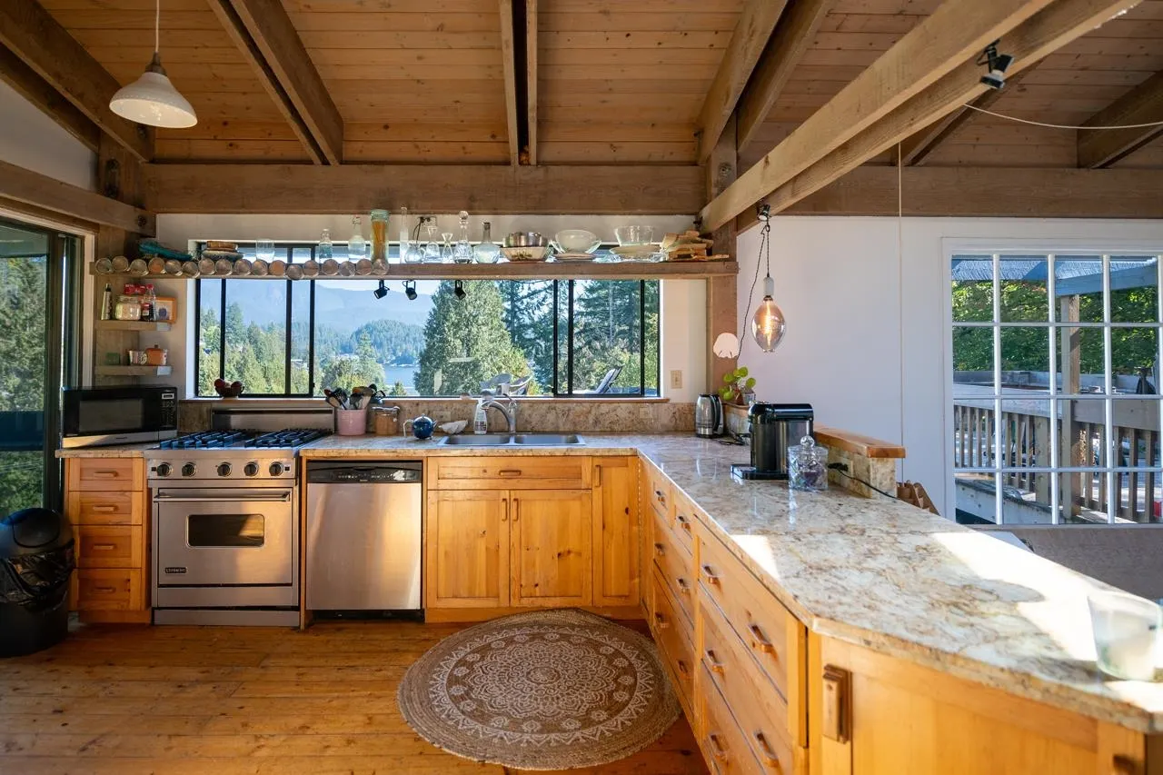 4477 Strathcona Road