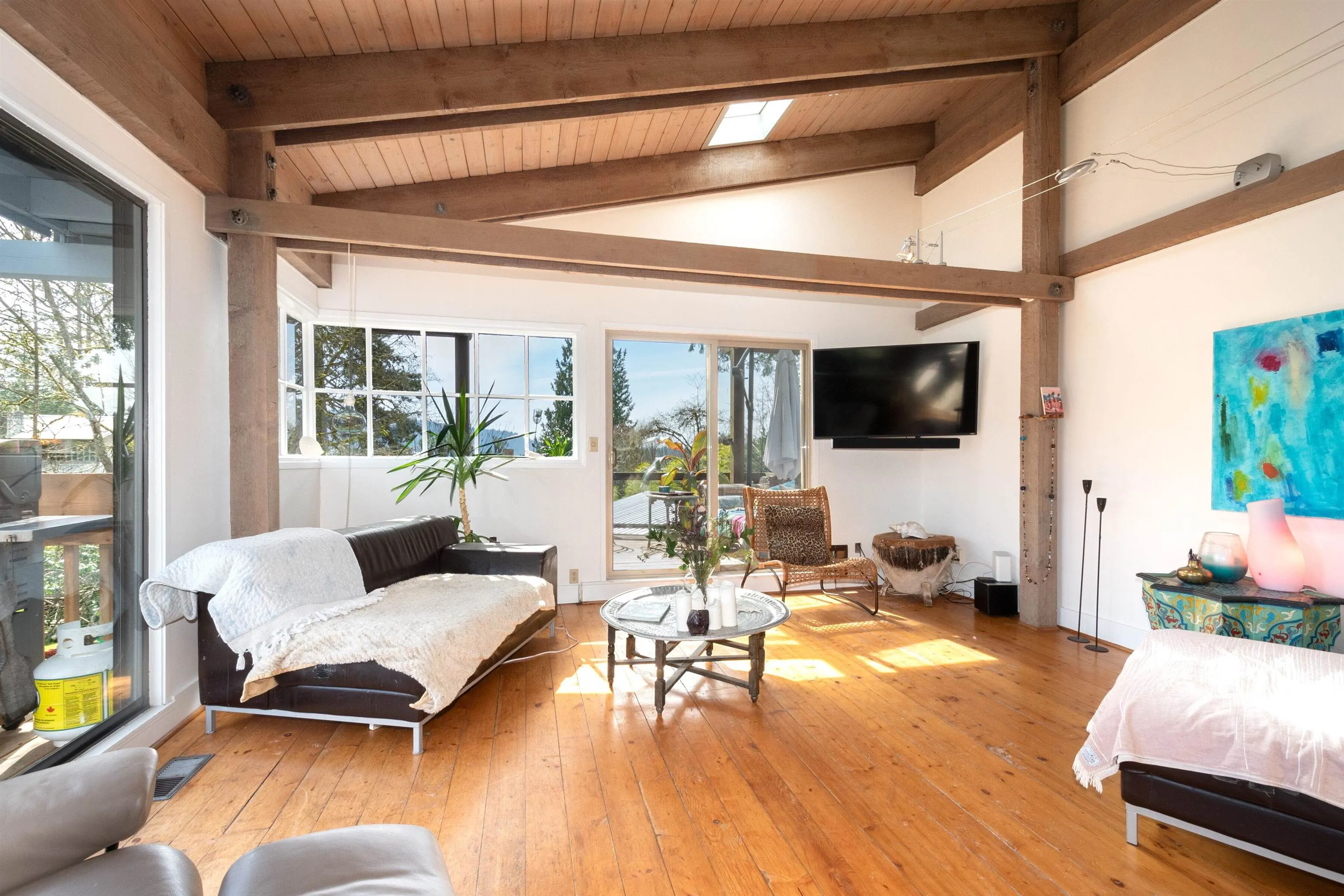 4477 Strathcona Road