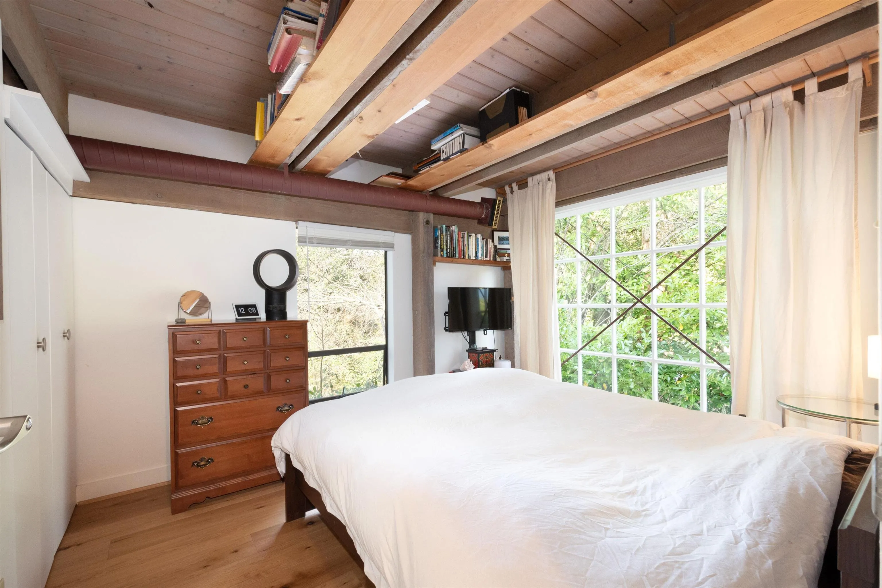 4477 Strathcona Road