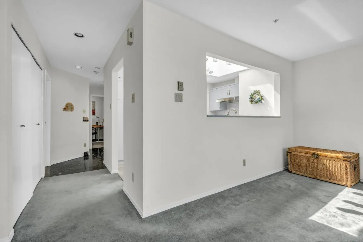 PH21 2175 W 3rd Avenue