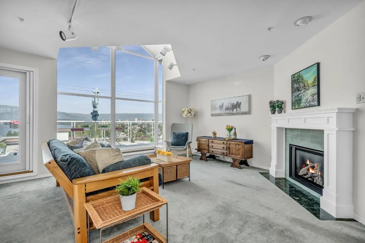 PH21 2175 W 3rd Avenue