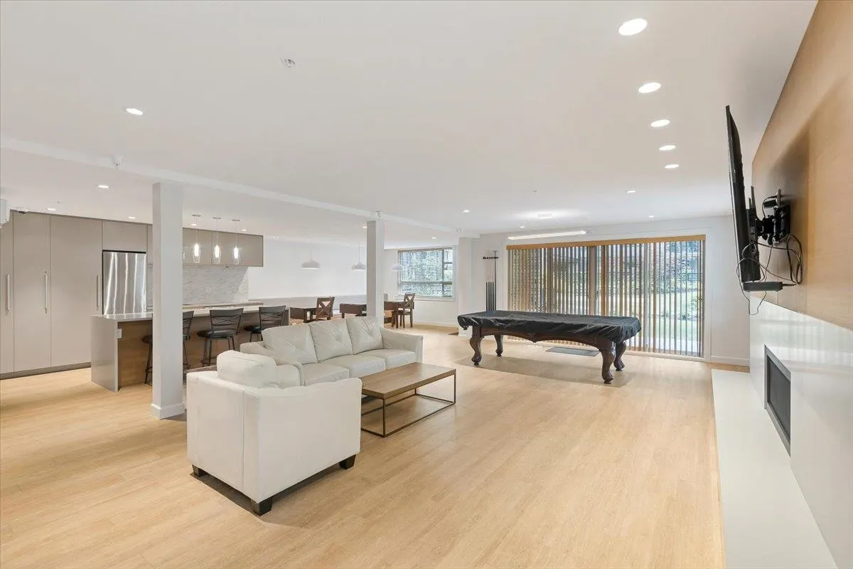 202 14588 Mcdougall Drive