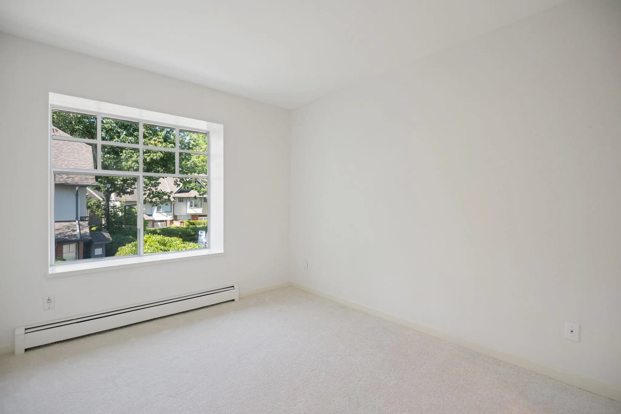 43 5880 Hampton Place